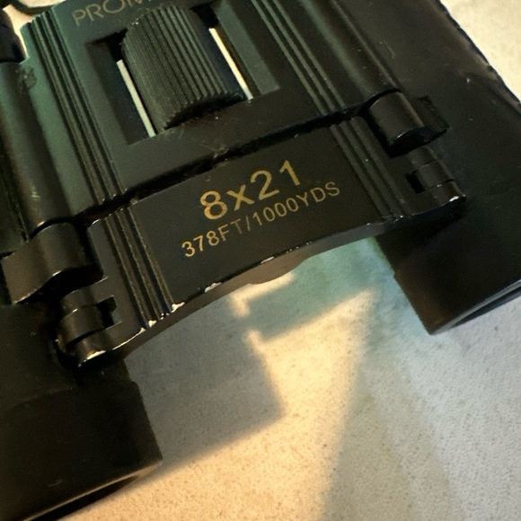 Promaster 8x21 Compact Roof Prism Binoculars - Picture 6 of 6